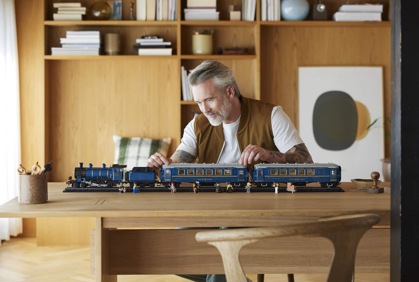 lego ideas 21344 orient express lifestyle (13)