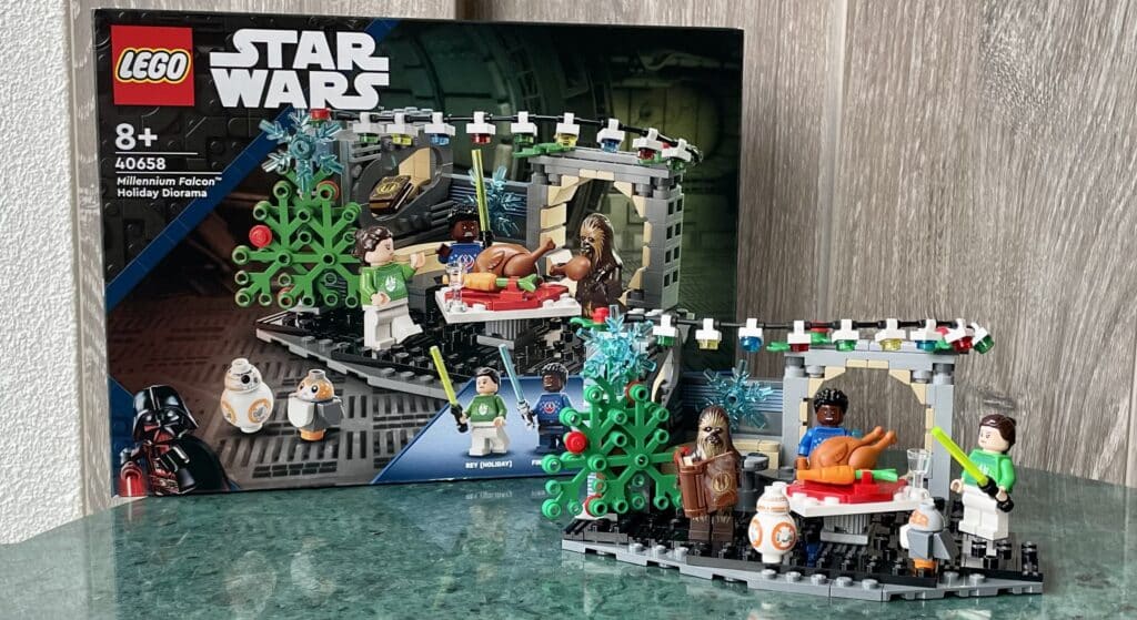 40658 millennium falcon holiday diorama 8