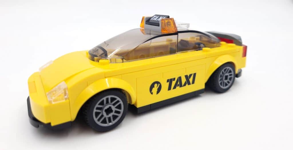 lego 6487481 marvel taxi 10
