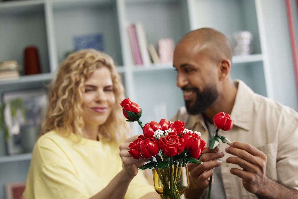 lego icons 10328 bouquet of roses (14)