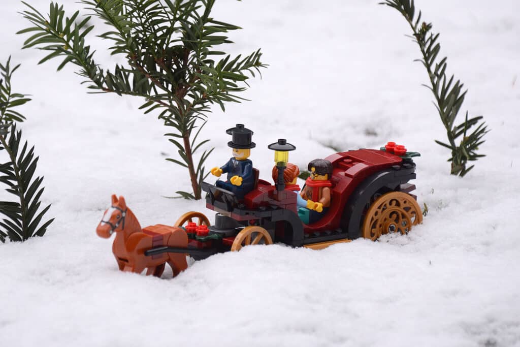 lego seasonal gwp 40603 wintertime carriage ride review (1)