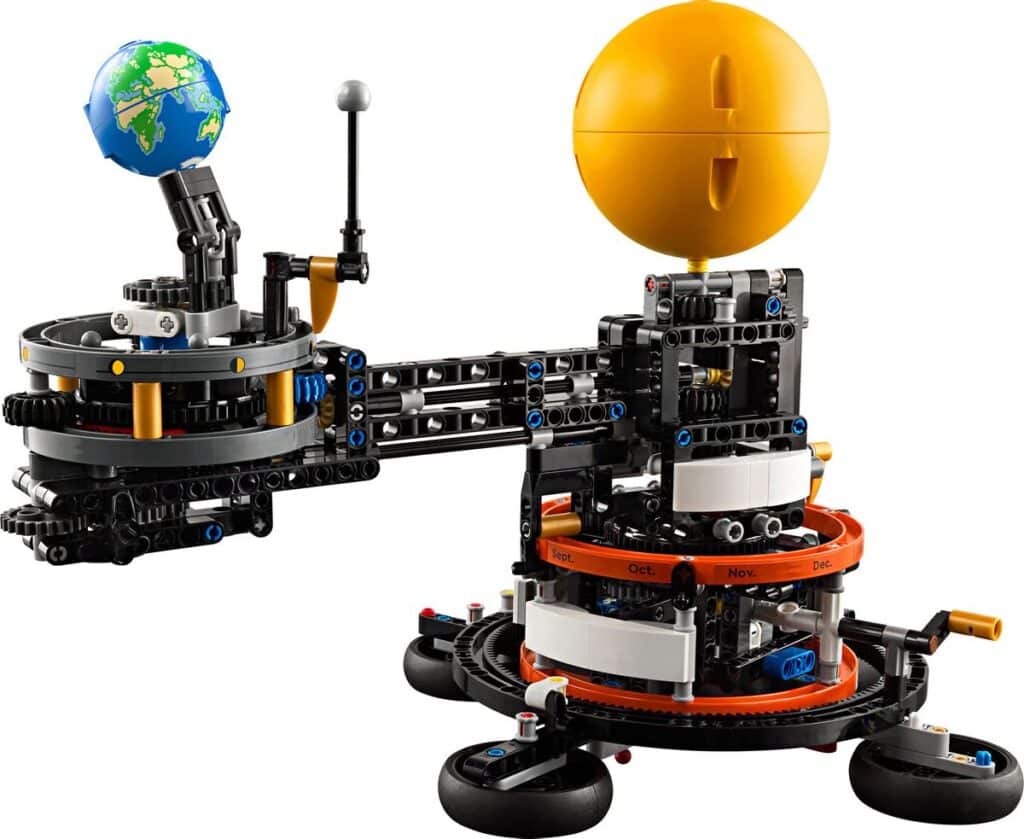 lego technic 42179 planet earth and moon in orbit (2)