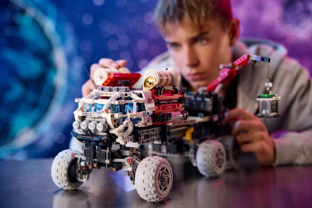 lego technic 42180 mars crew exploration rover (3)