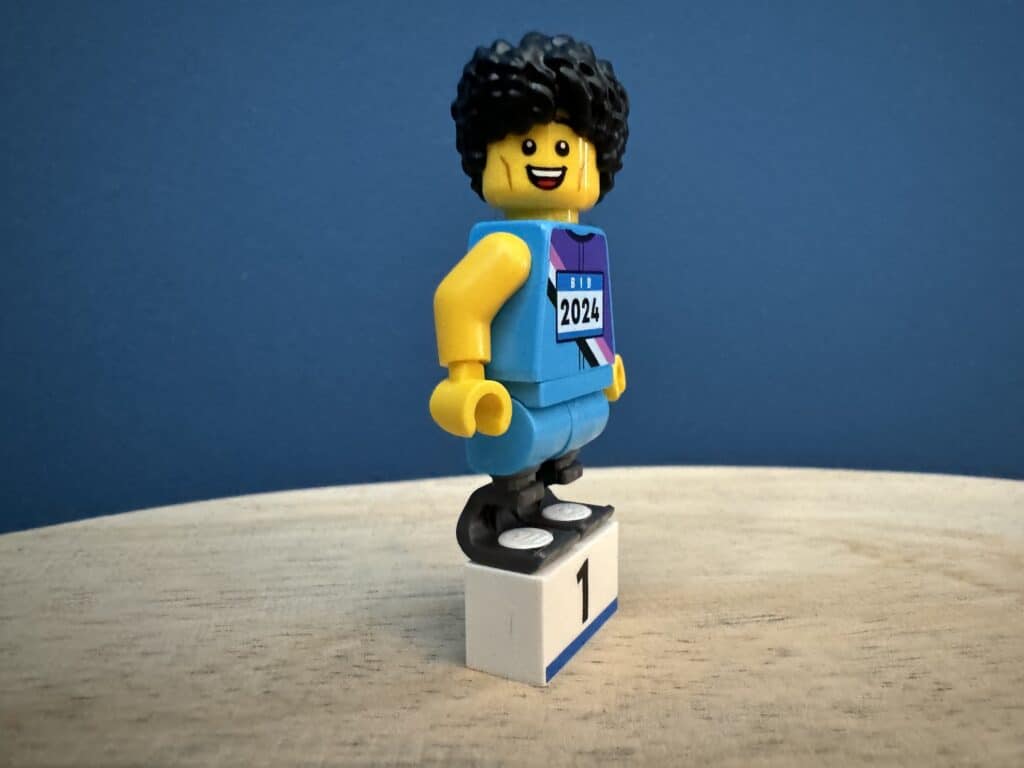 lego minifigures 71045 series 25 04 side