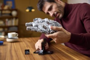 lego star wars 75375 millennium falcon (7)