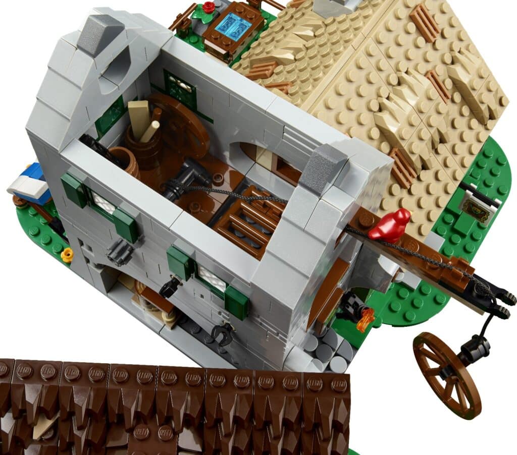 lego icons 10332 medieval town square set (3)