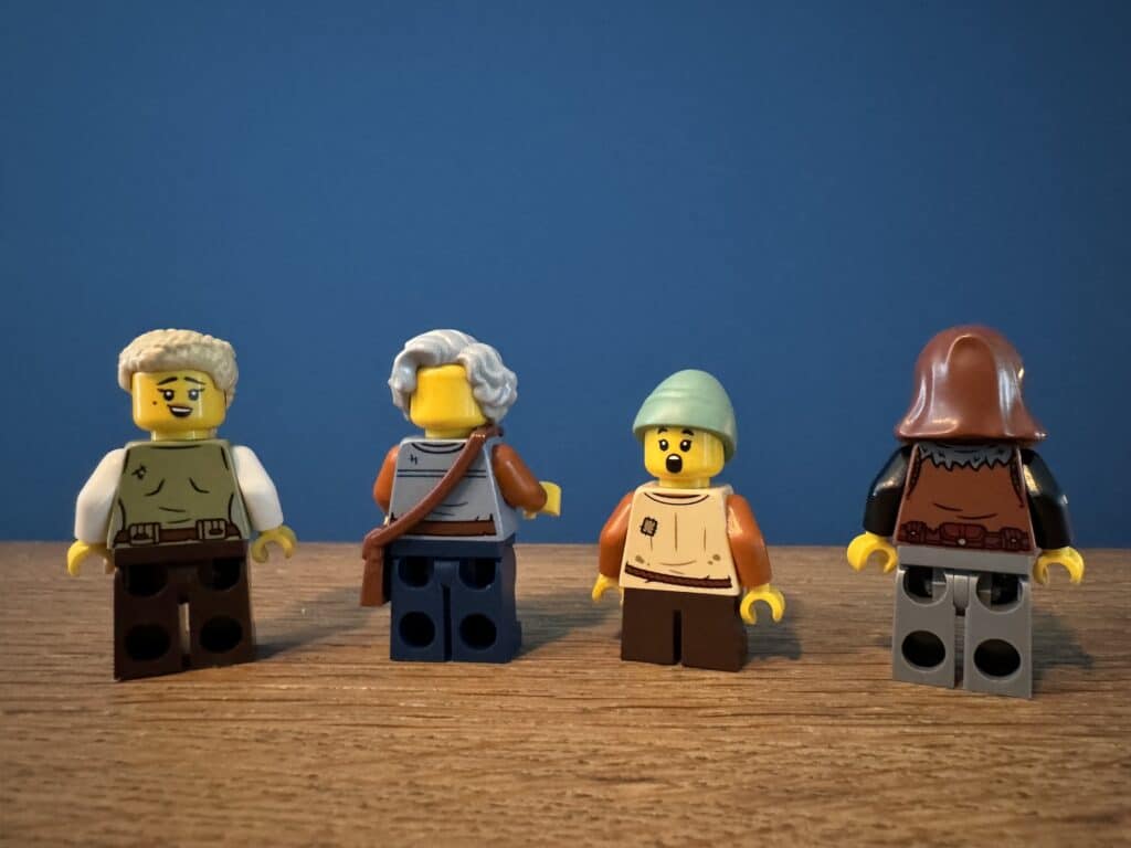 lego icons 10332 medieval town square00016