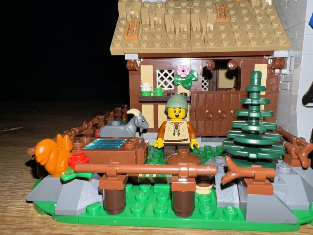 lego icons 10332 medieval town square00030
