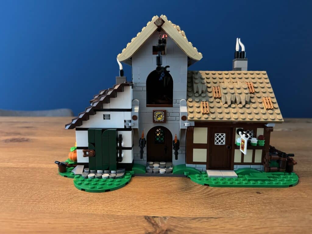 lego icons 10332 medieval town square00032