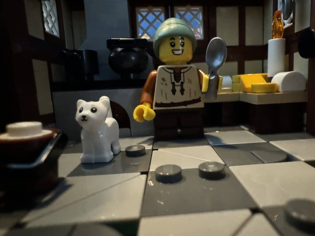 lego icons 10332 medieval town square00039