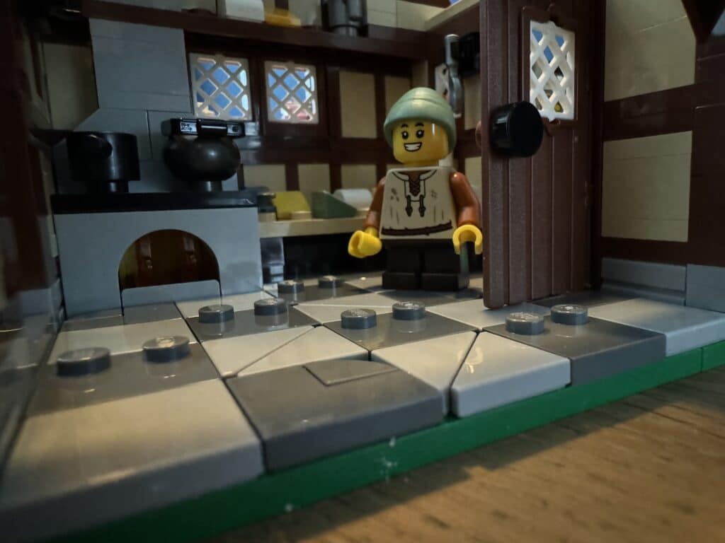 lego icons 10332 medieval town square00047