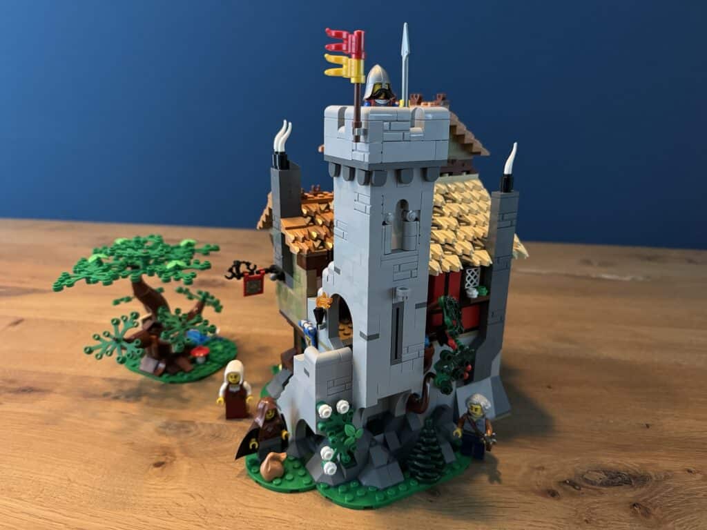 lego icons 10332 medieval town square00095