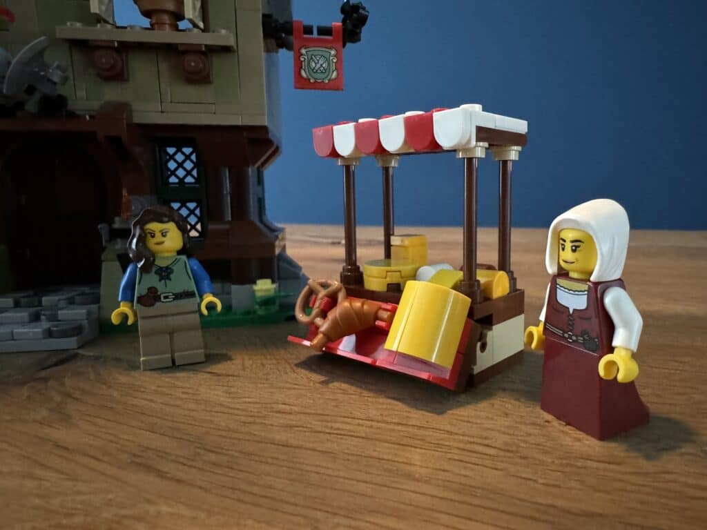 lego icons 10332 medieval town square00125
