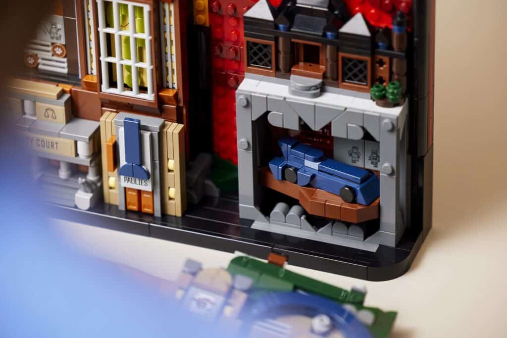 lego dc 76271 batman gotham city skyline lifestyle (3)