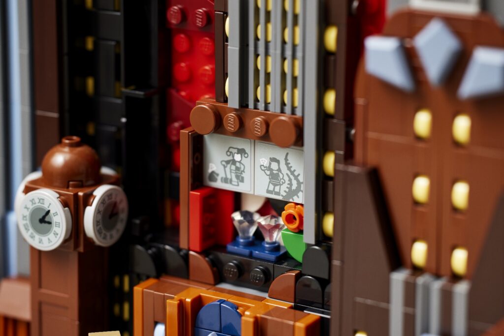 lego dc 76271 batman gotham city skyline lifestyle (7)