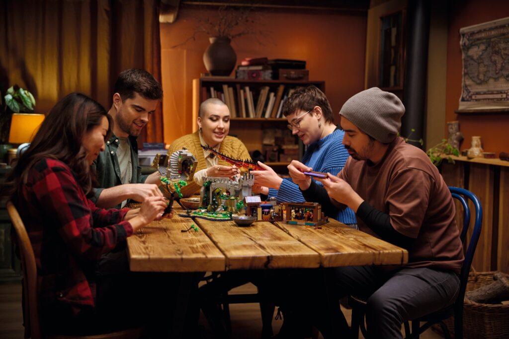 lego ideas 21348 dungeons & dragons red dragon’s tale lifestyle (9)