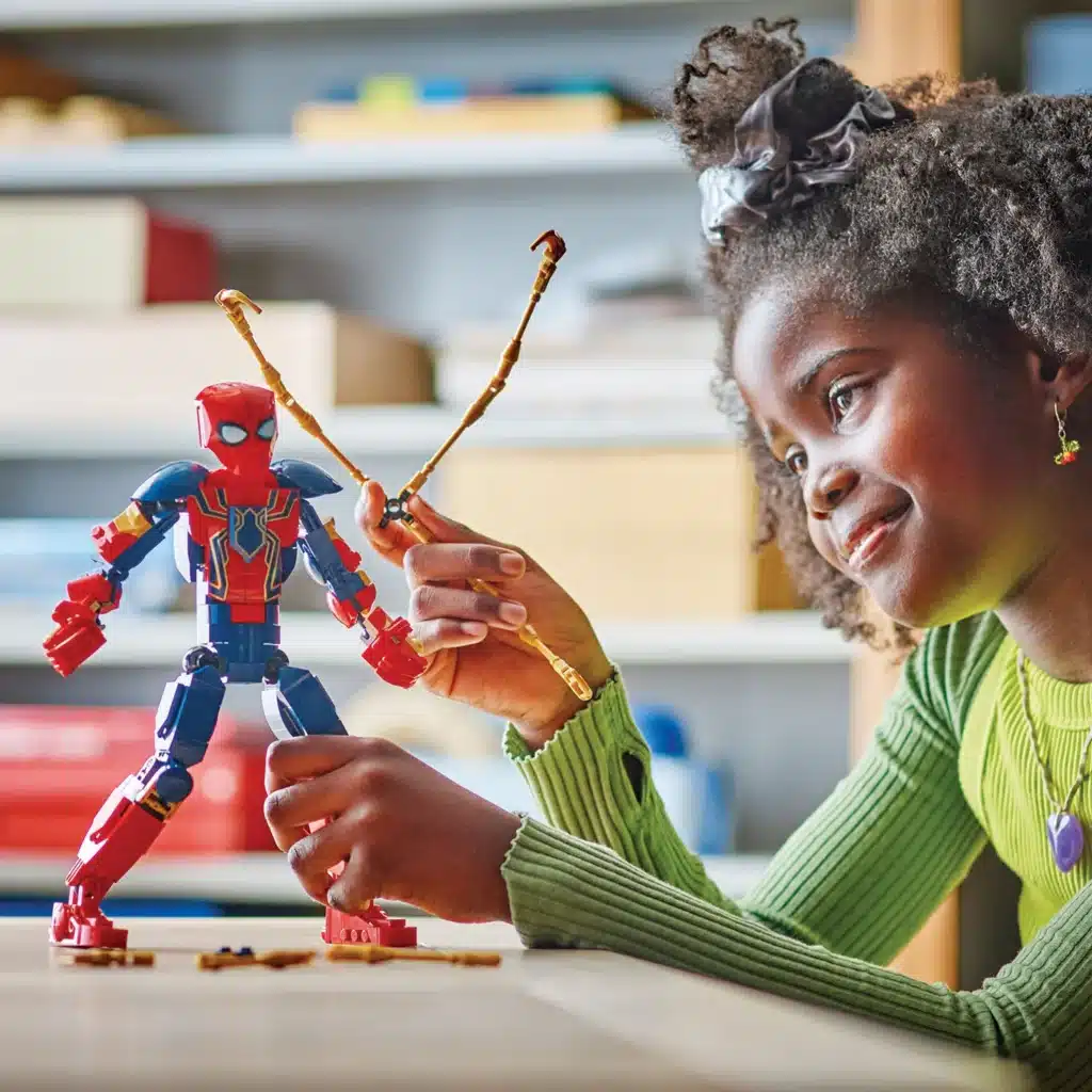 lego marvel 76298 iron spider man construction figure (3)