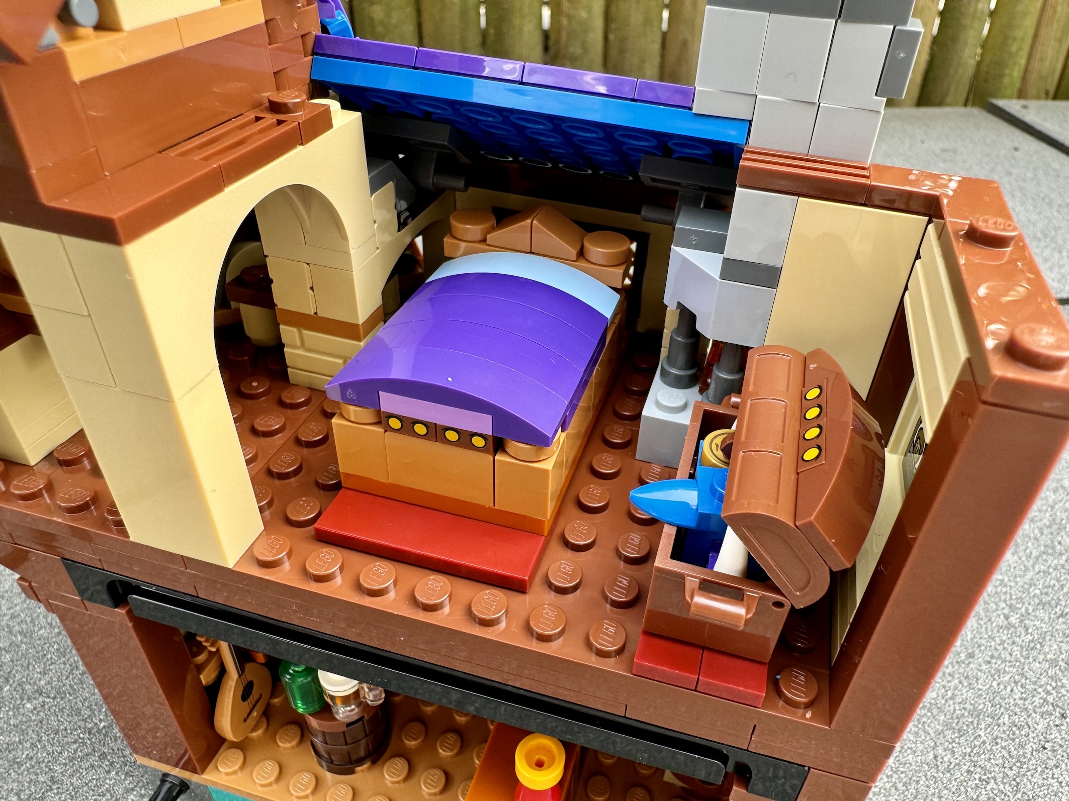 lego 21348 dungeon's and dragons red dragon's tale00050