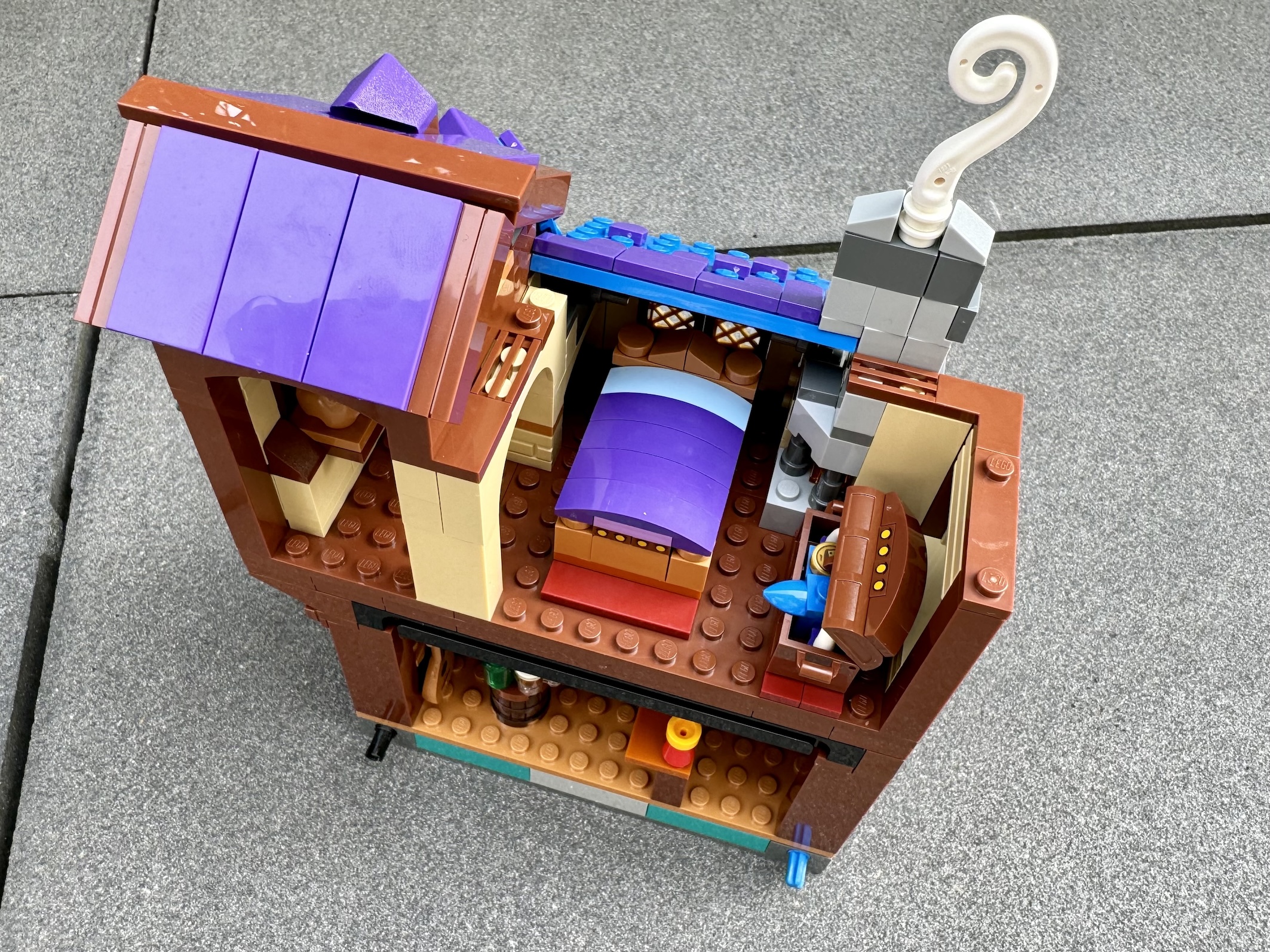lego 21348 dungeon's and dragons red dragon's tale00051