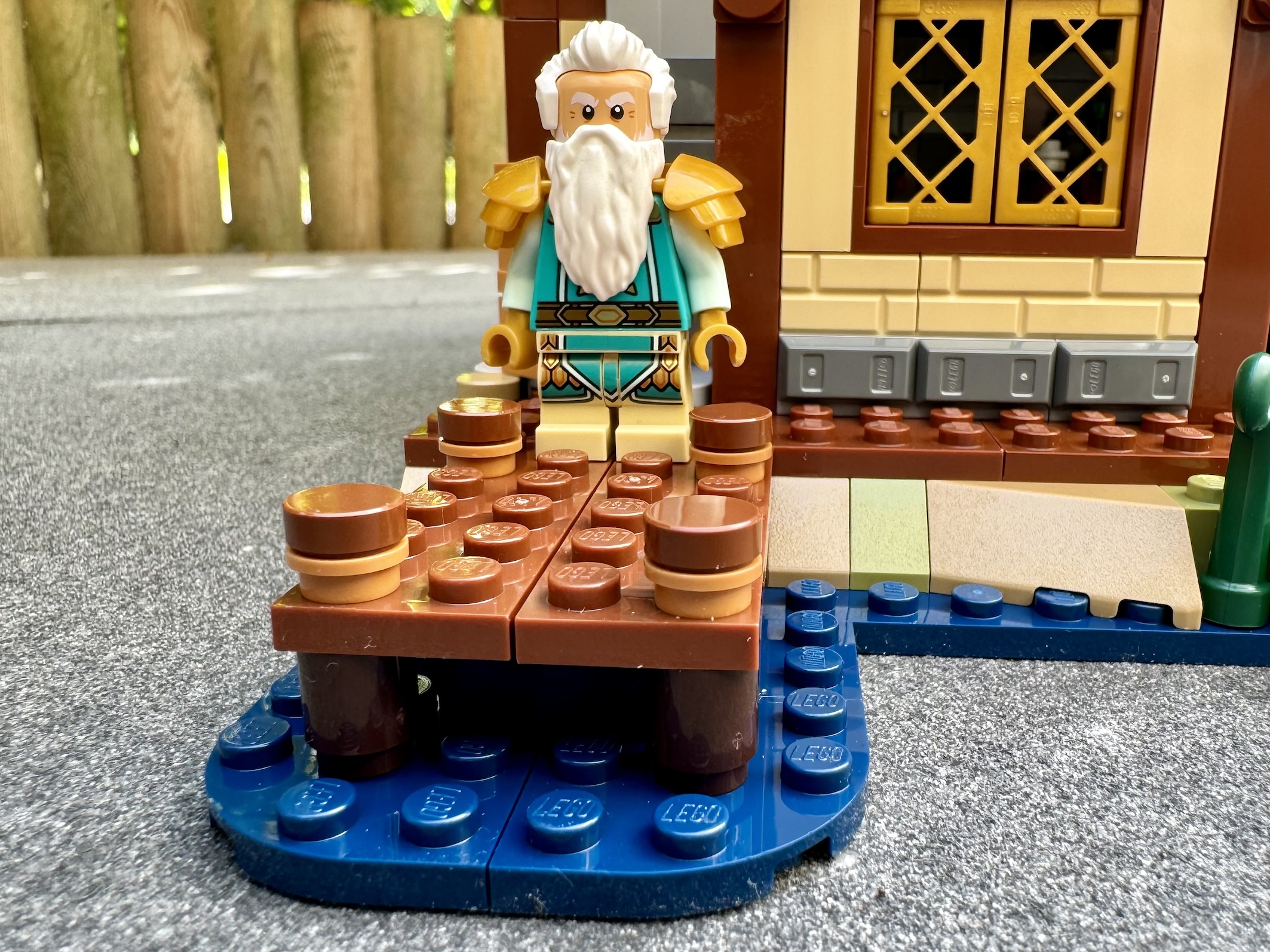 lego 21348 dungeon's and dragons red dragon's tale00102