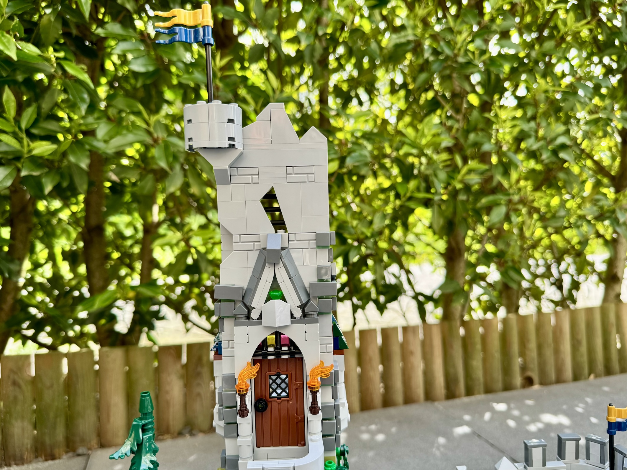 lego 21348 dungeon's and dragons red dragon's tale00120