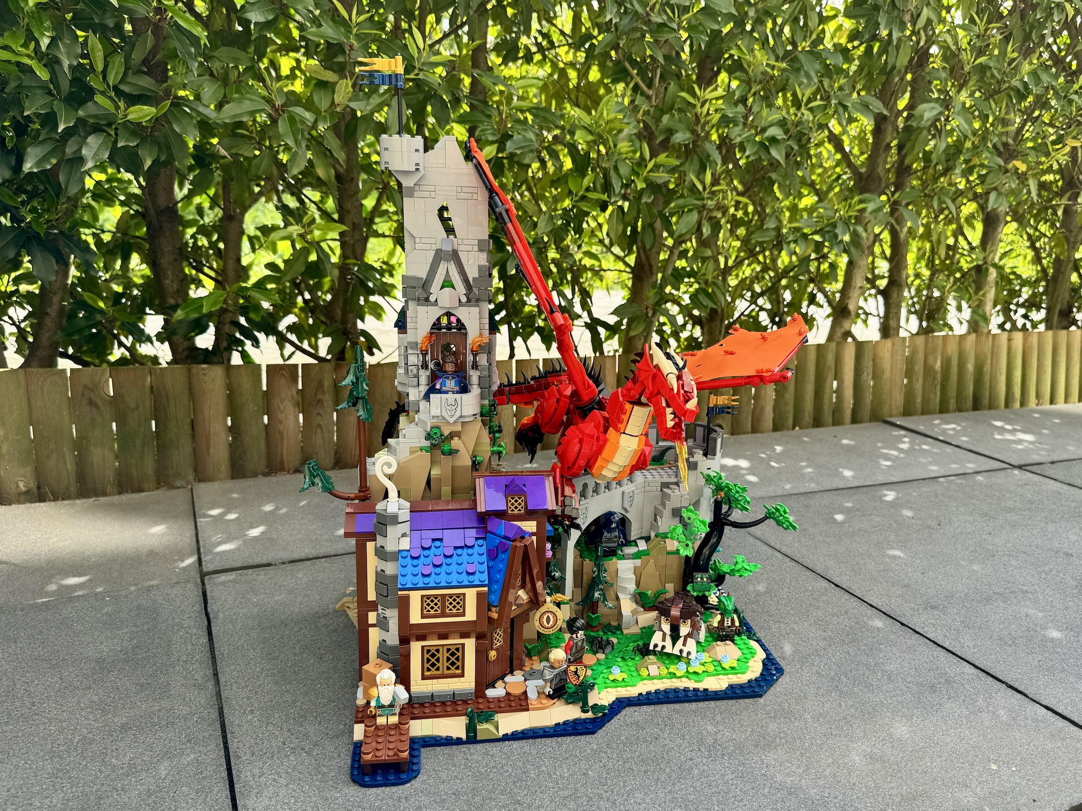 lego 21348 dungeon's and dragons red dragon's tale00126
