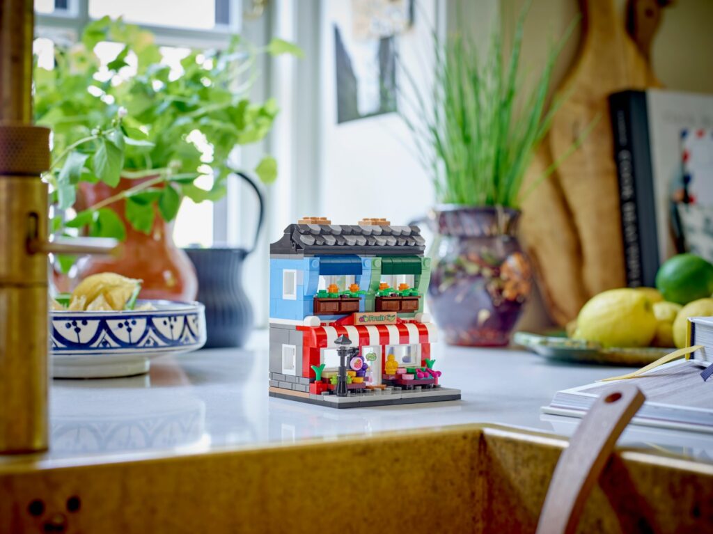 lego 40684 fruit store (2)