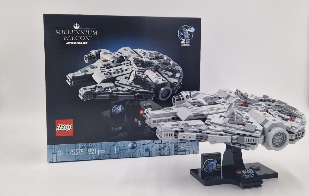 lego 75375 star wars millennium falcon 3