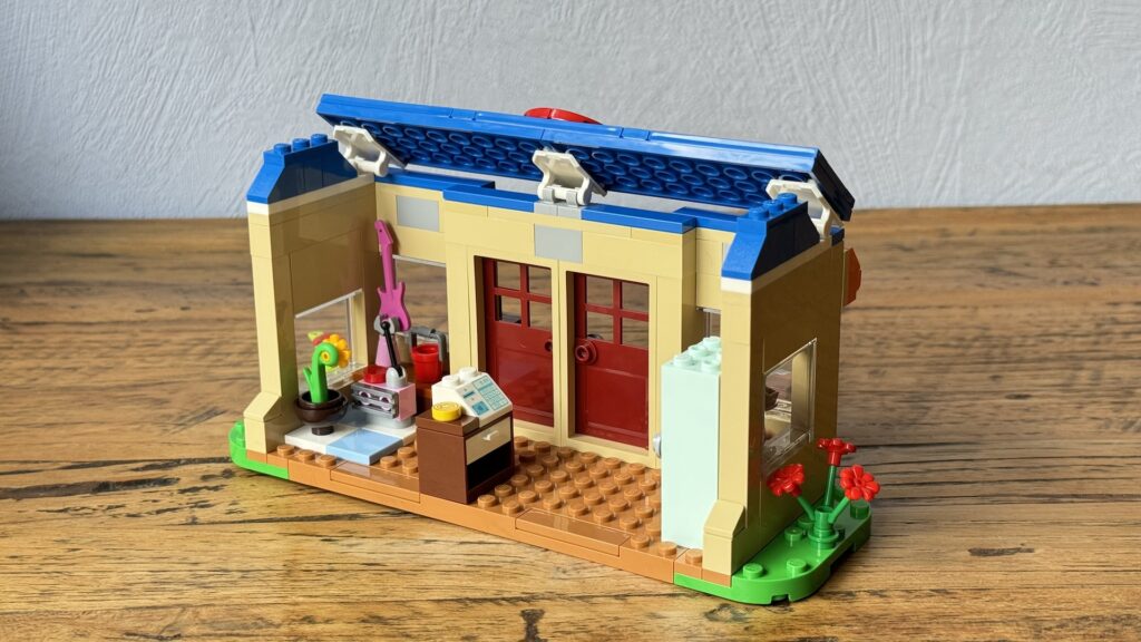 lego animal crossing 77050 nook's cranny & rosie's house16