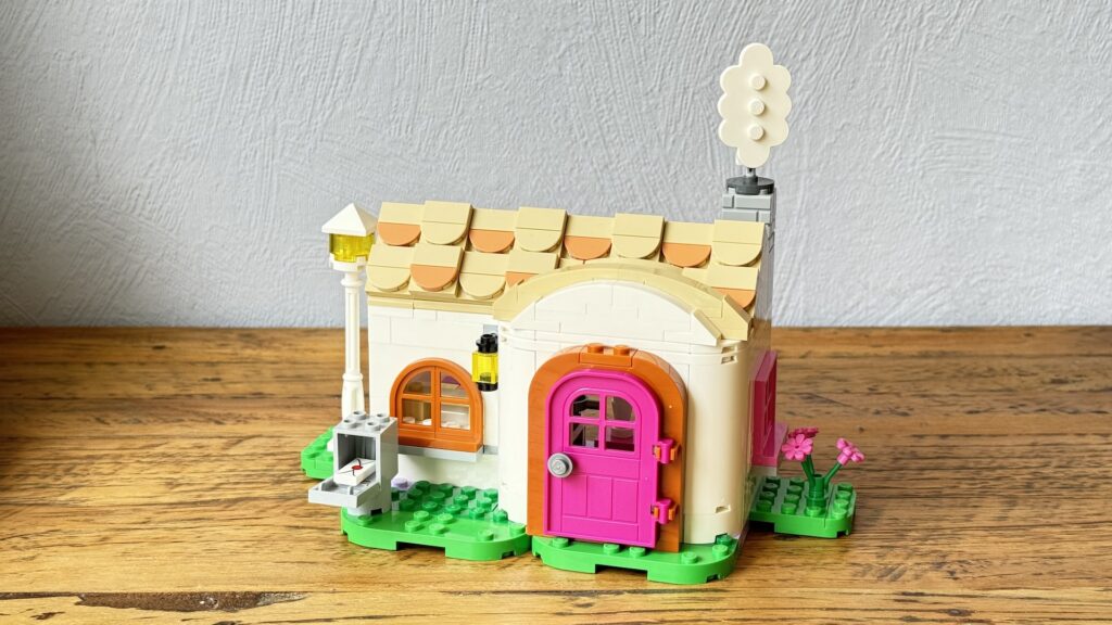 lego animal crossing 77050 nook's cranny & rosie's house7