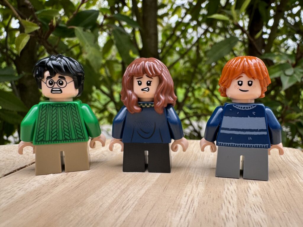 lego harry potter 76 428 hagrids hut an unexpected visit00003
