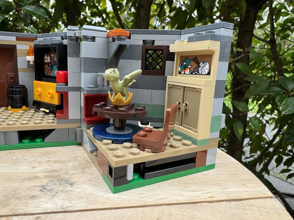 lego harry potter 76 428 hagrid’s hut: an unexpected visit00028