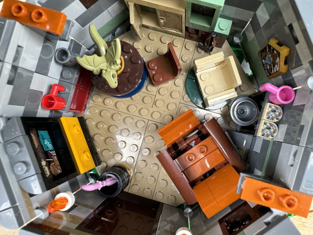 lego harry potter 76 428 hagrid’s hut: an unexpected visit00036
