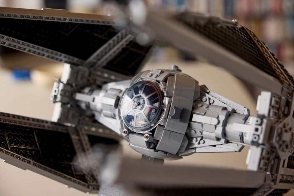 lego star wars 75382 ucs tie interceptor (2)