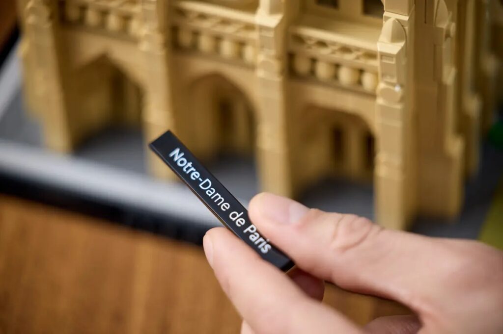 lego architecture 21061 notre dame de paris (3)