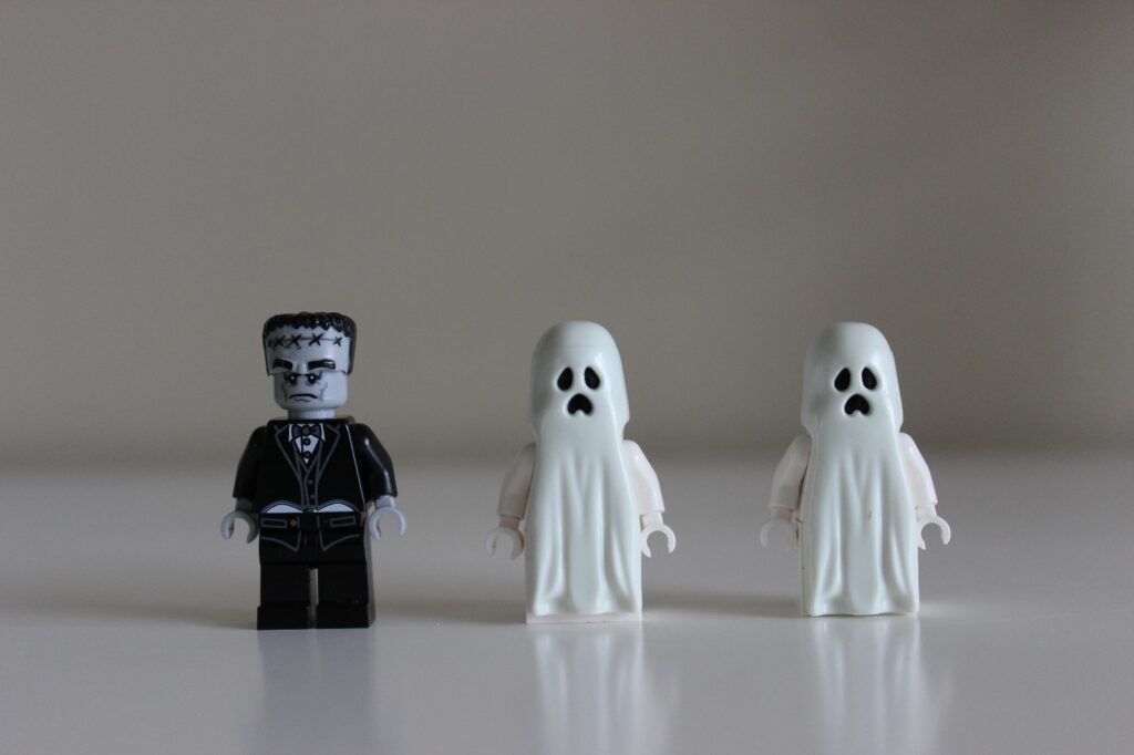 lego monster fighters 10228 haunted house (8)