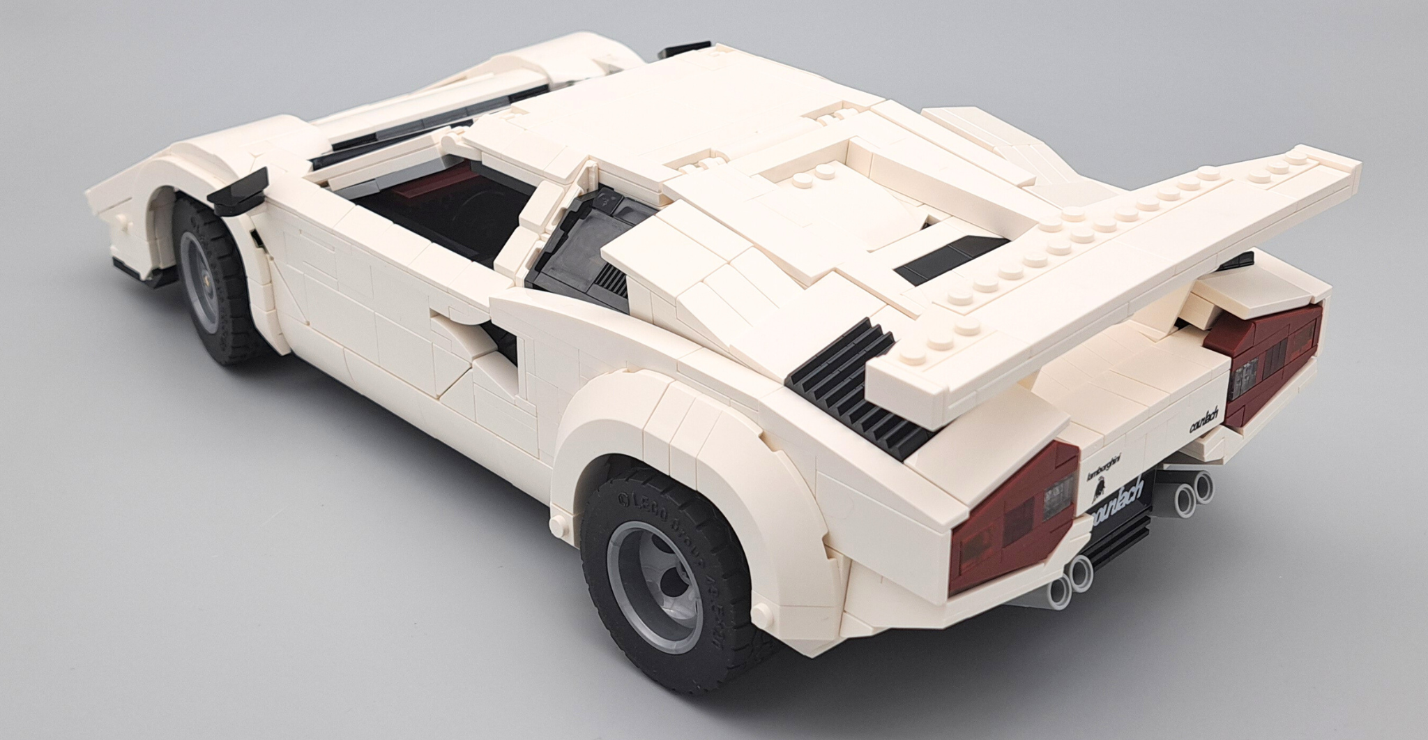 [review] lego icons 10337 lamborghini countach 5000 quattrovalvole (18)