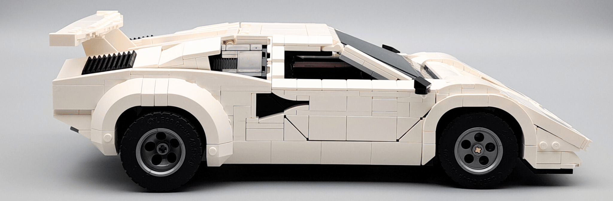 [review] lego icons 10337 lamborghini countach 5000 quattrovalvole (25)