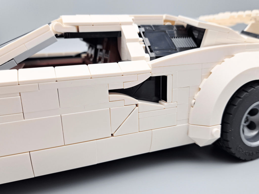 [review] lego icons 10337 lamborghini countach 5000 quattrovalvole (27)