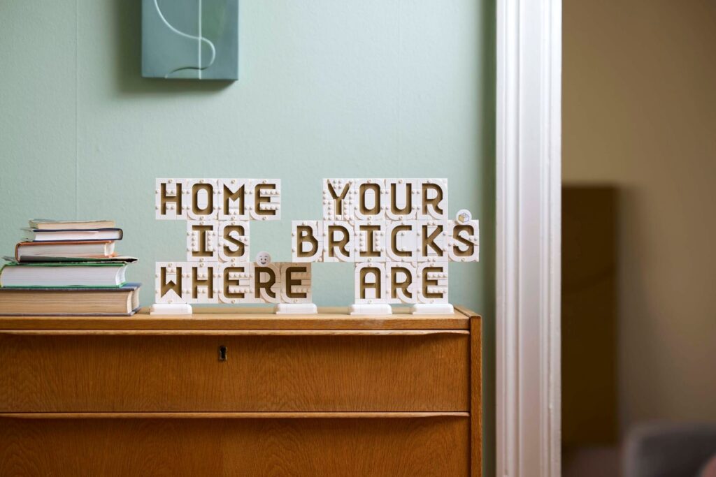 lego 41839 message board (8)