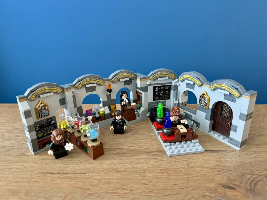 lego harry potter 76431 potions class00014