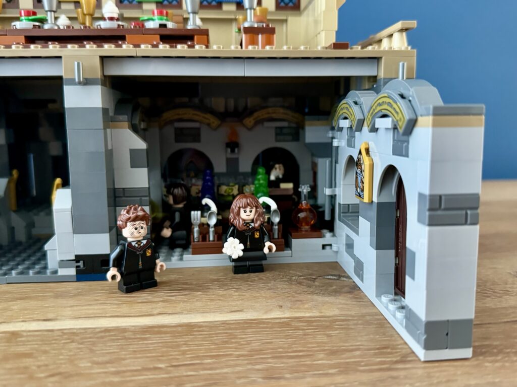 lego harry potter 76435 hogwarts castle: great hall 00040