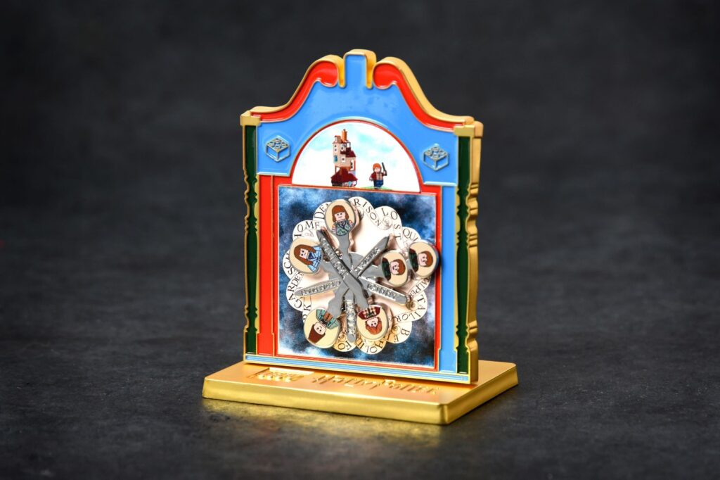 lego 5009008 lego harry potter collectible weasley clock (1)