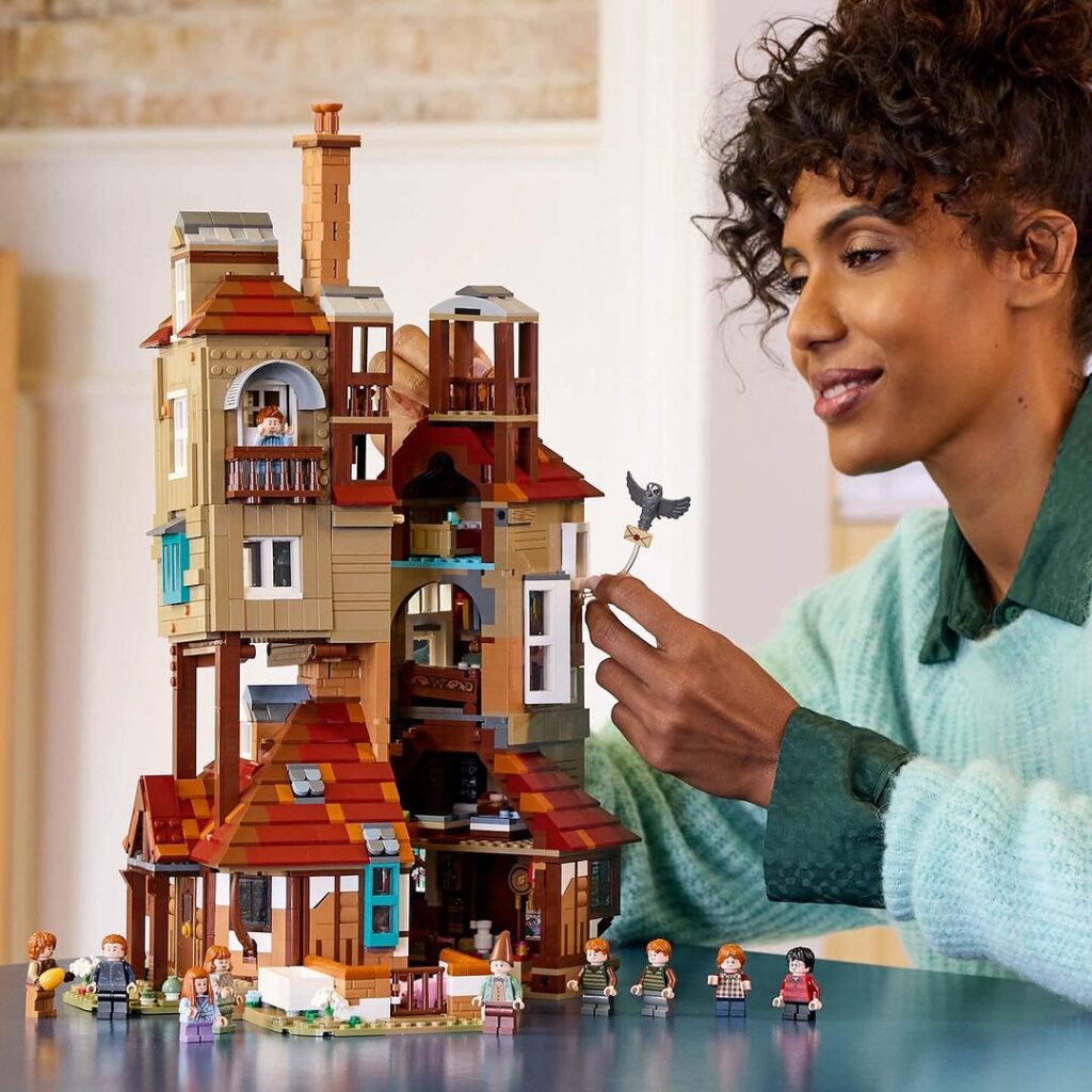 lego harry potter 76437 collectors edition the burrow (6)