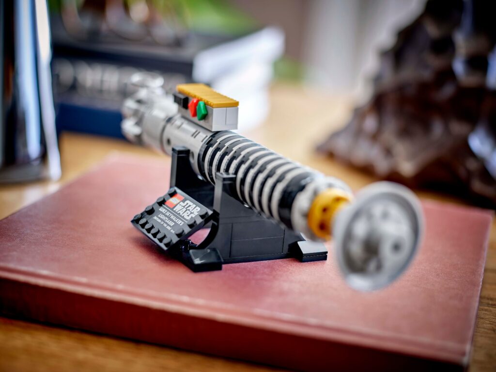 lego star wars 40730 luke skywalker's lightsaber (6)