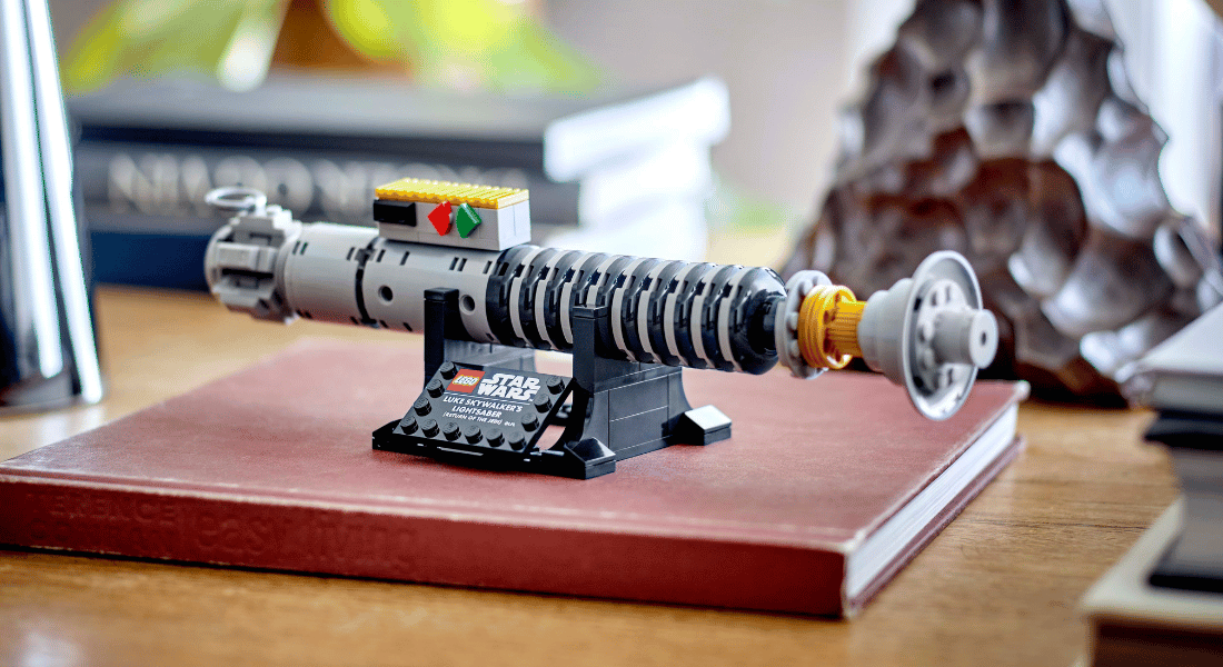 Gratis LEGO Star Wars 40730 Luke Skywalker’s Lightsaber vanaf 3 oktober 2024