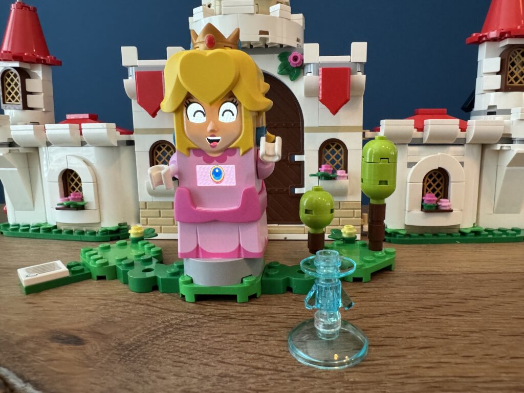 lego super mario 71435 battle with roy at peach's castle00012