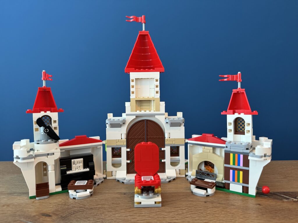 lego super mario 71435 battle with roy at peach's castle00017