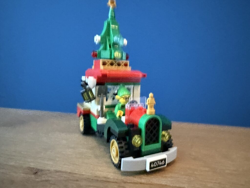 lego 40746 santa's delivery truck00009