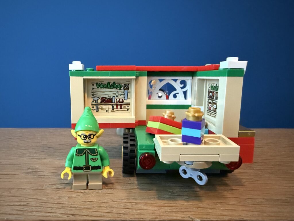 lego 40746 santa's delivery truck00011